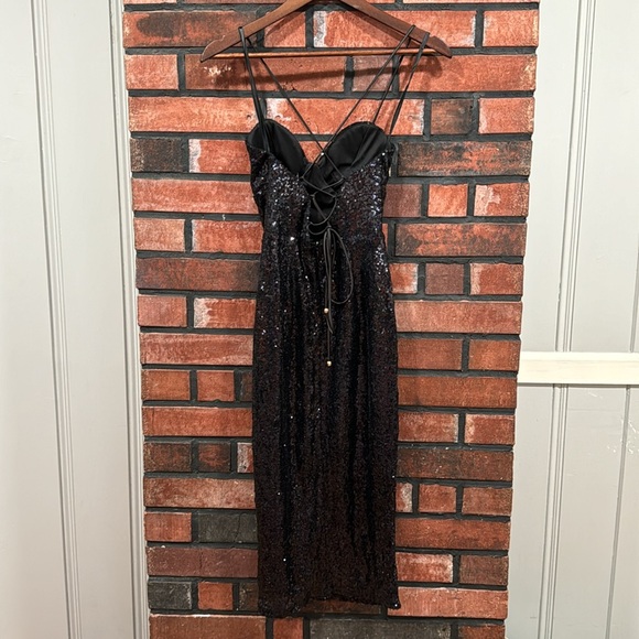Hello Molly MY FEELS MIDI DRESS BLACK SEQUIN - Picture 8 of 13